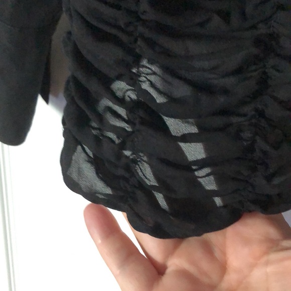 Women’s Sheet Tuxedo Blouse - 100% silk - Picture 5 of 6